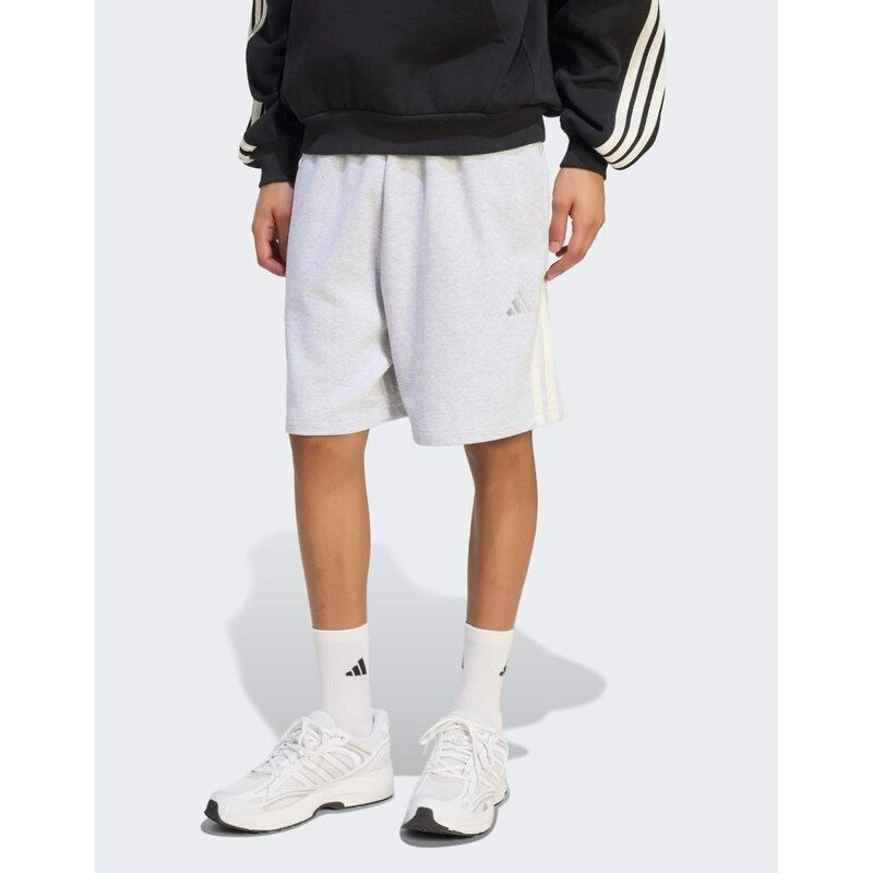 adidas performance Adidas kit 3-stripes short in light grey