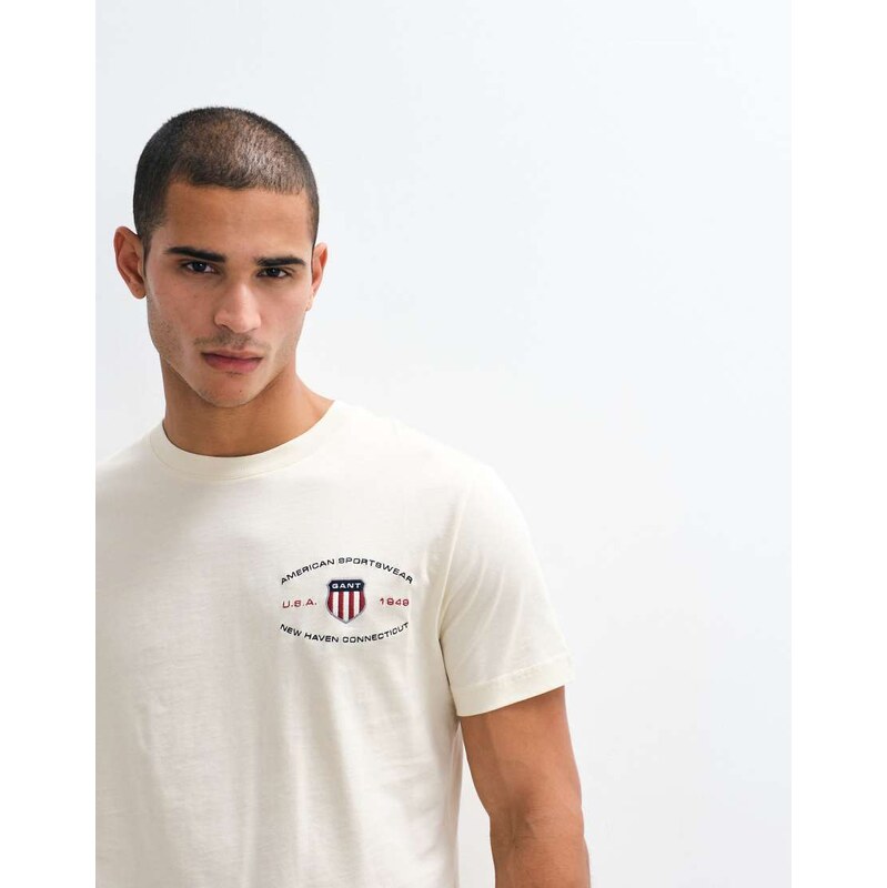 GANT chest print shied logo t-shirt in cream-Neutral