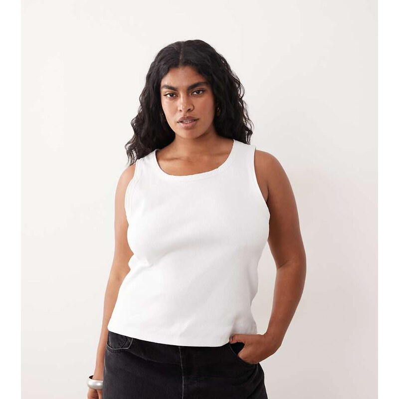 ARRANGE Curve ribbed vest with raw cotton trim in white