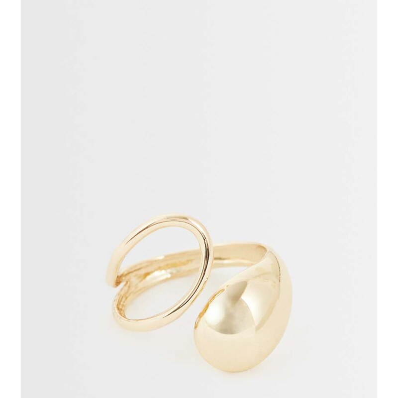 ASOS Curve ASOS DESIGN Curve ring with wraparound design in gold