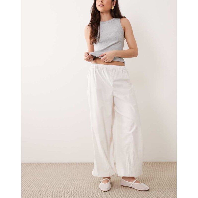 Wednesdays Girl Wednesdays Girl balloon trousers in white