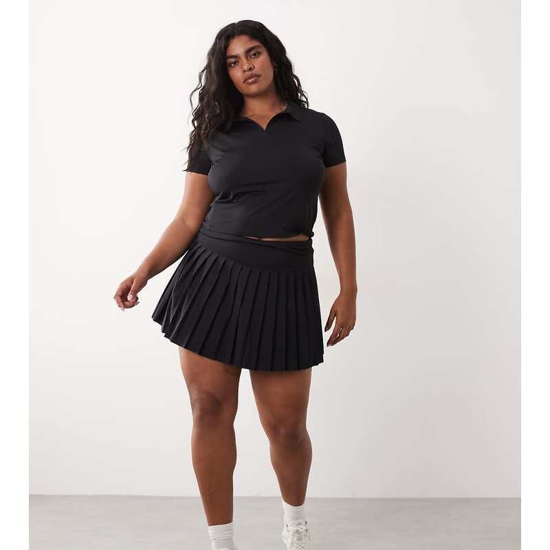 4505 Curve active pleated tennis skirt with inner short in black