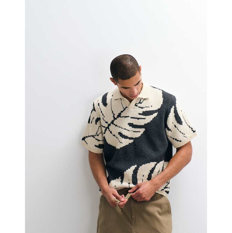 ASOS DESIGN oversized knitted notch with leaf print in grey