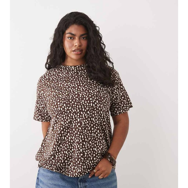 New Look Plus New Look Curve deer print boxy tee in brown