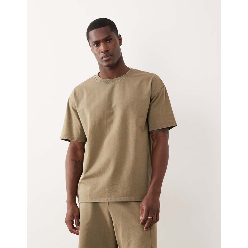 New Look co-ord oversized washed t-shirt in khaki-Green
