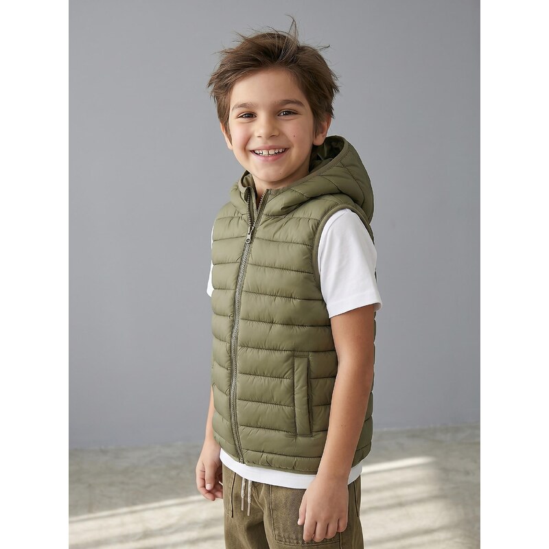 Sinsay - Prošívaná puffer vesta s kapucí - khaki