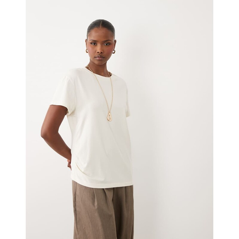 JDY asymmetric hem t-shirt in white-Brown