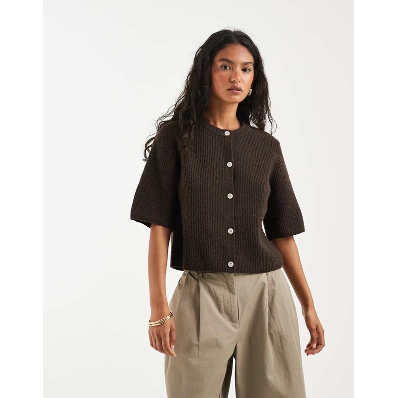 Pieces short sleeve boxy cardigan in chocolate brown