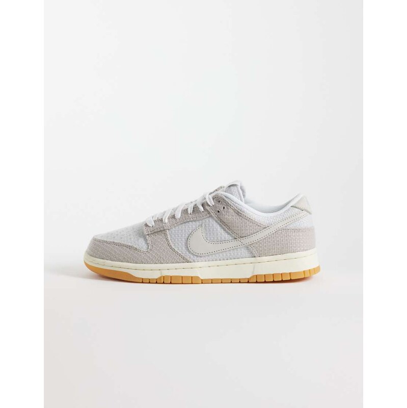 Nike Dunk Low Retro trainers in cream-White