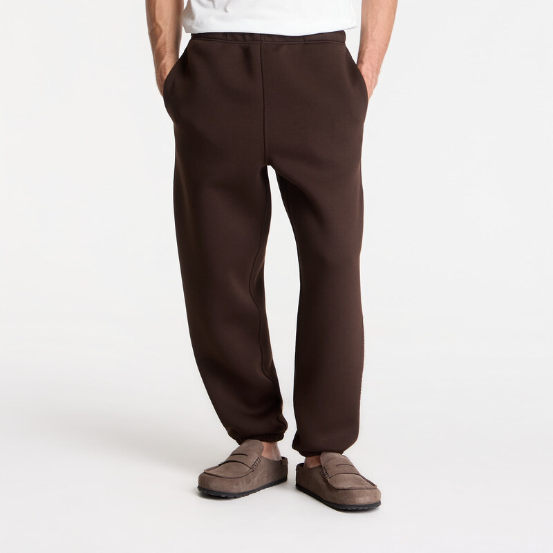 Tepláky Calvin Klein Cooling Spacer Embossed Logo Joggers Dark