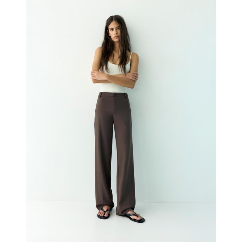 Pull&Bear straight leg trousers in brown
