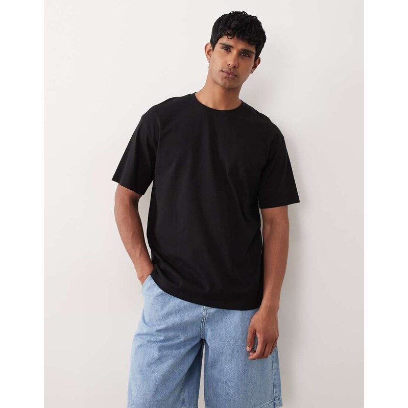 Jack & Jones essentials t-shirt in black