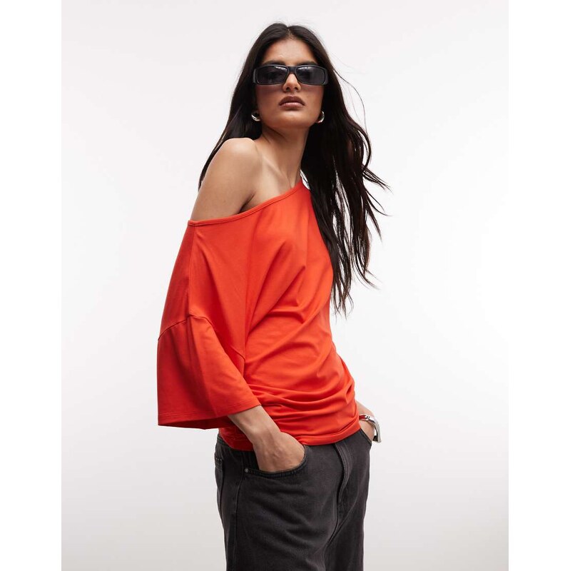 COLLUSION off shoulder drapey top in red