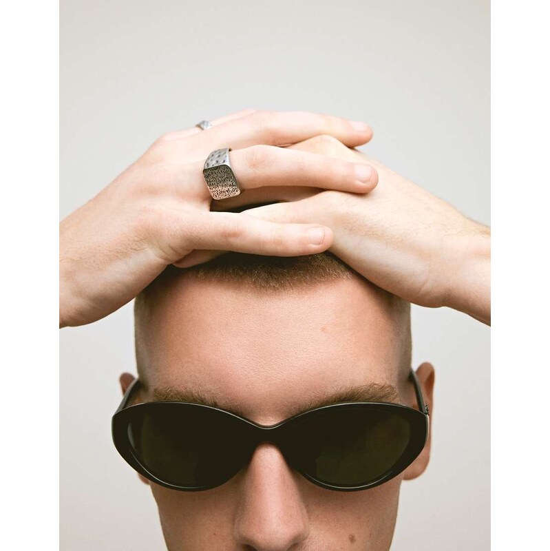 Bershka Polarised oval sunglasses in black