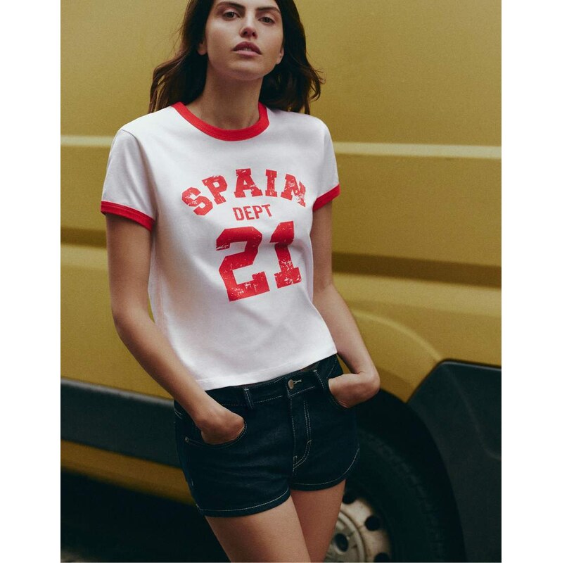 Pull&Bear Spain 21 graphic t-shirt in white