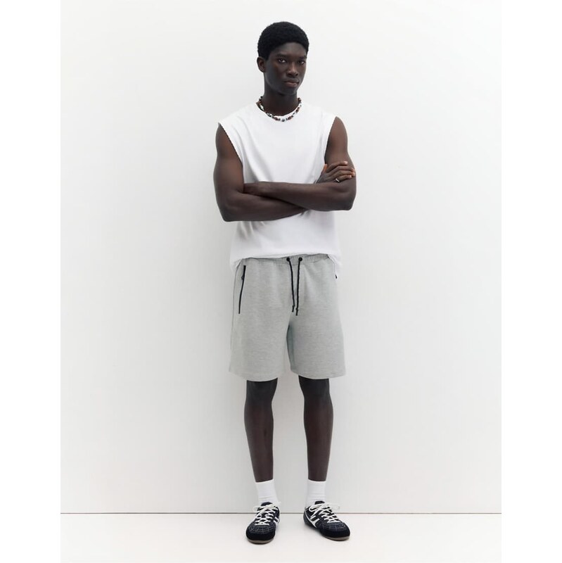Pull&Bear Regular fit jogger bermuda shorts in grey marl
