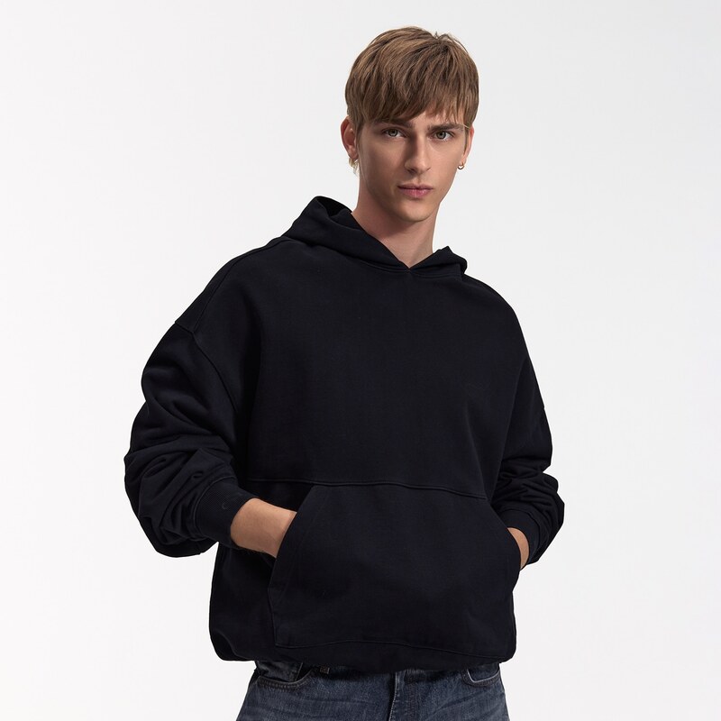 Reserved - MEN`S JOGGING TOP - černý