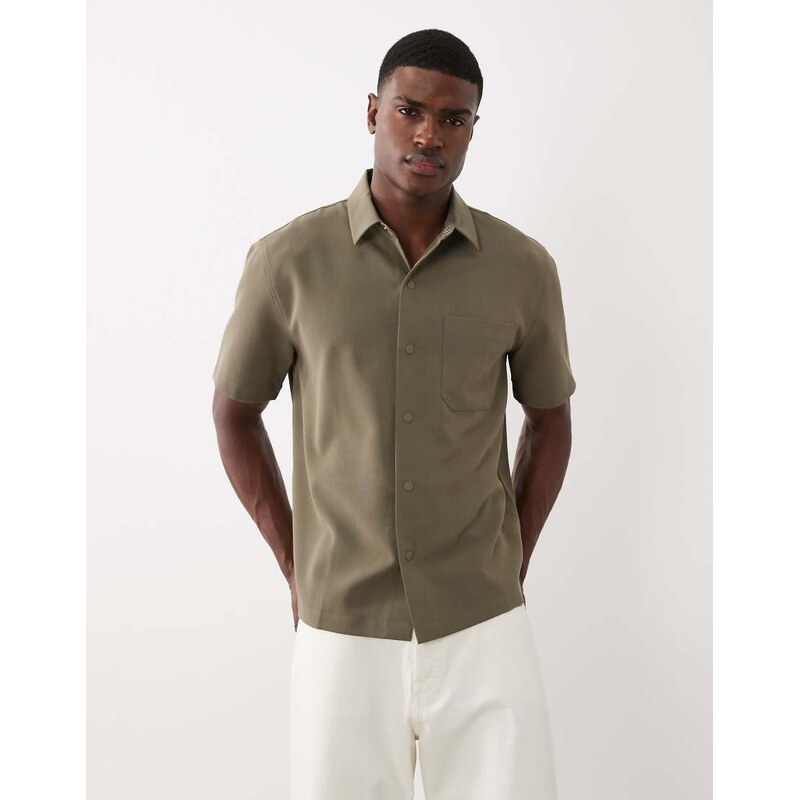 ASOS DESIGN smart relaxed shirt with poppers in khaki-Green