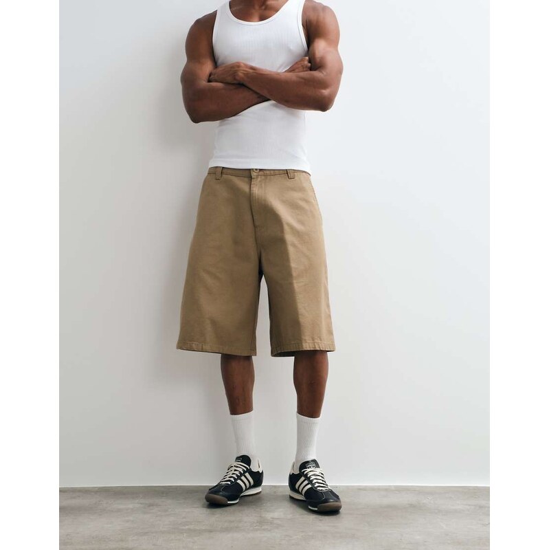 Carhartt WIP brader shorts in beige-Neutral