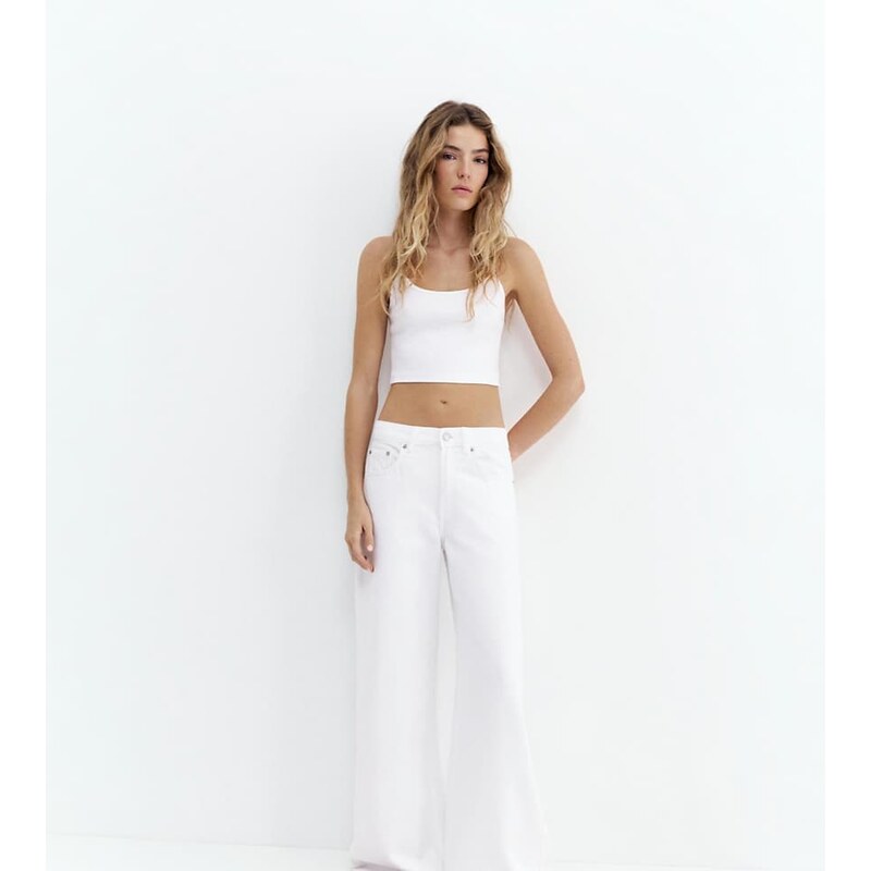 Pull&Bear Petite loose oversize jeans in white