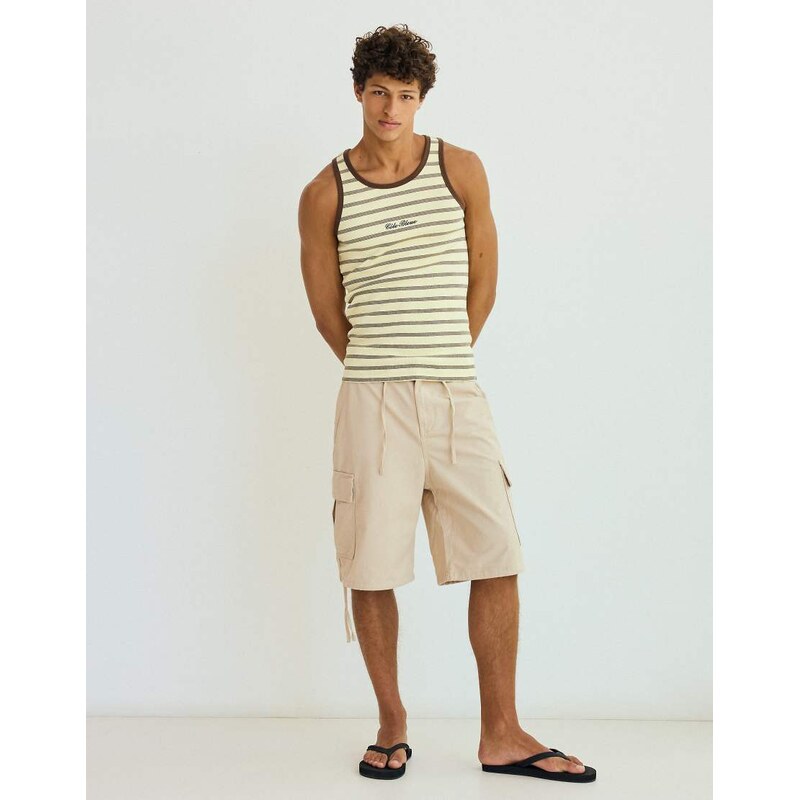 Bershka Wide-leg cargo bermuda shorts in beige-Neutral