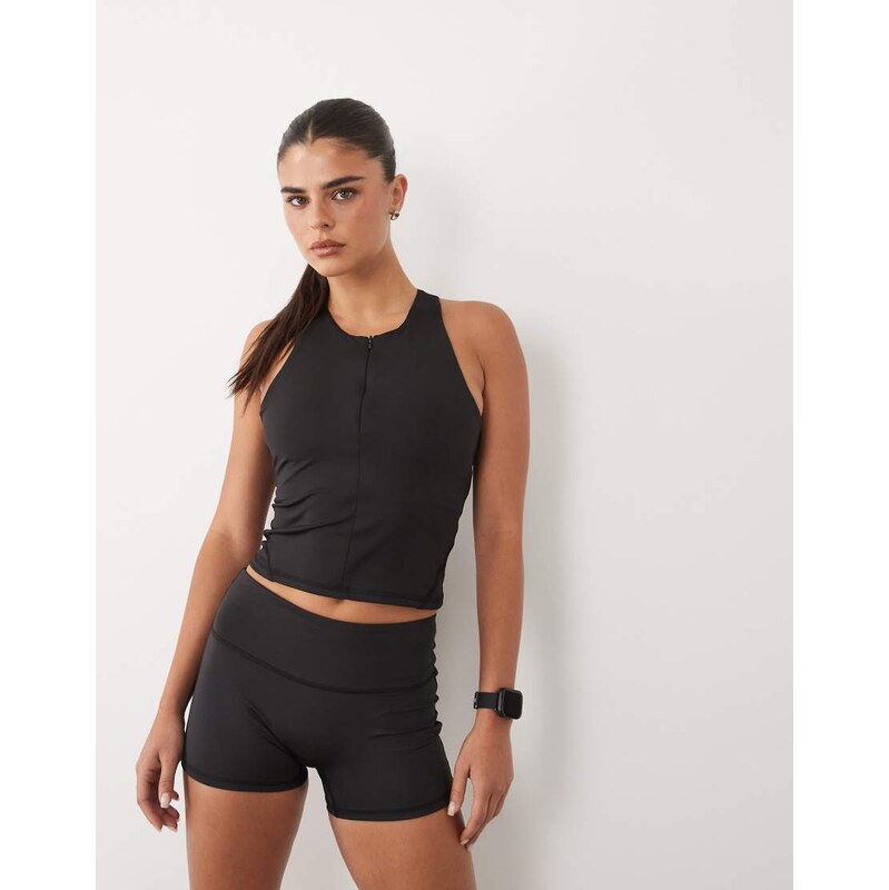 4505 active cropped 1/4 zip tank with inner bra and removable