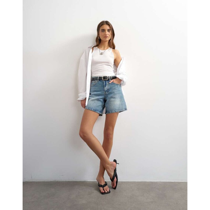 Topshop denim Editor comfort stretch short in bleach-Blue