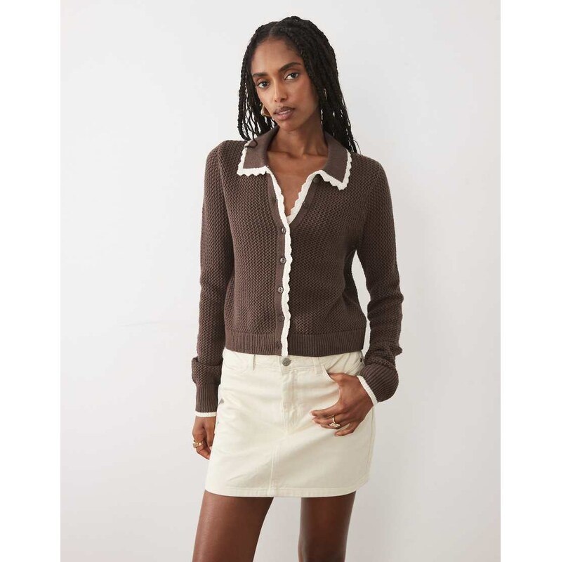 Abercrombie & Fitch fitted knitted cardigan with crochet collar