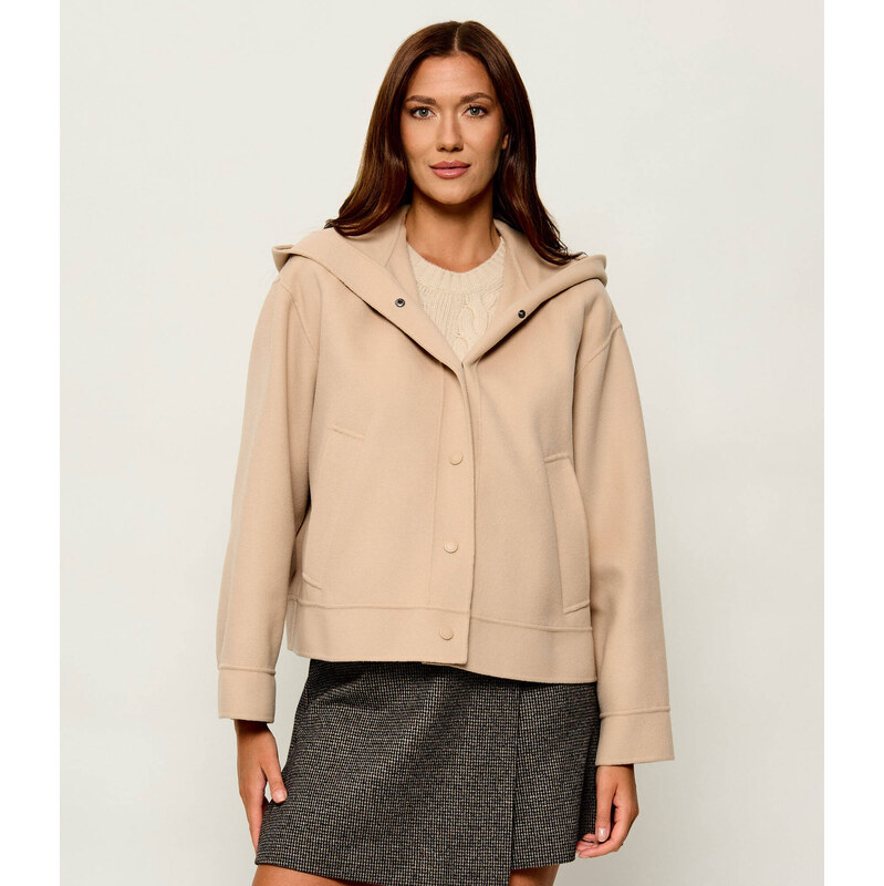 Vlněná bunda od MaxMara ve béžové barvě
