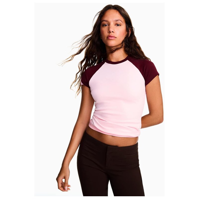 Bershka Fitted raglan t-shirt in pink