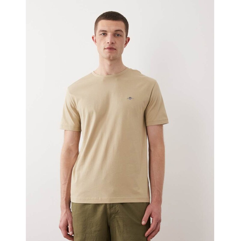 GANT shield logo t-shirt in beige-Neutral