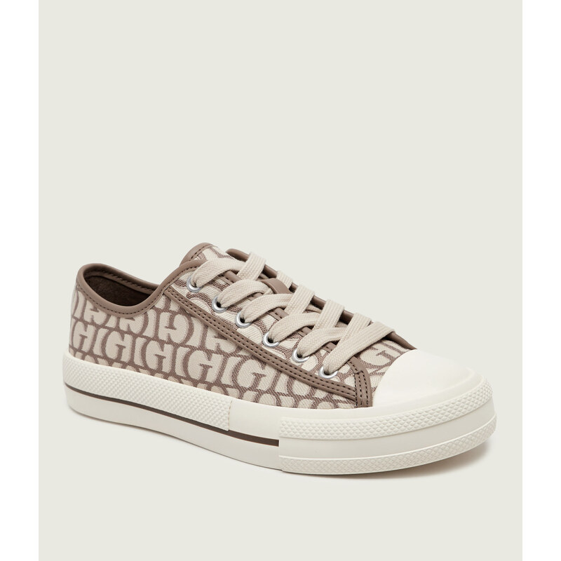 Guess Tenisky Carey3
