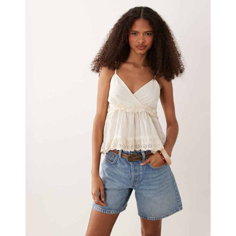 Wednesdays Girl Wednesdays Girl floaty ruffle cami top in cream