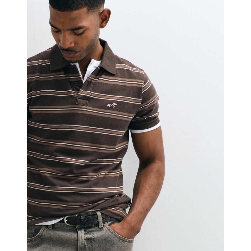 Hollister fitted short sleeve polo with icon logo in brown