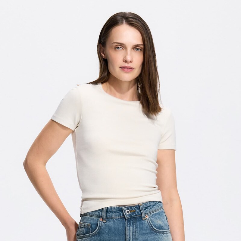 Reserved - Tričko slim fit s modalem - tělová