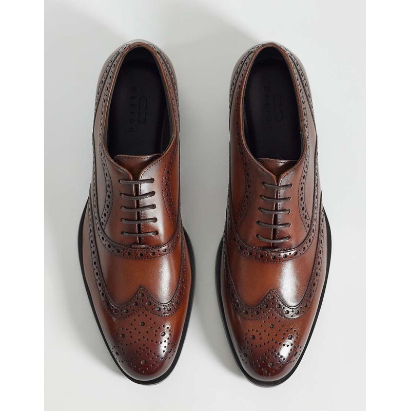 ASOS DESIGN lace up brogue shoe in tan polished leather-Brown