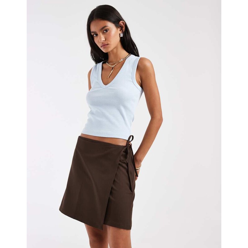 Pieces tie side woven mini skirt in chocolate brown