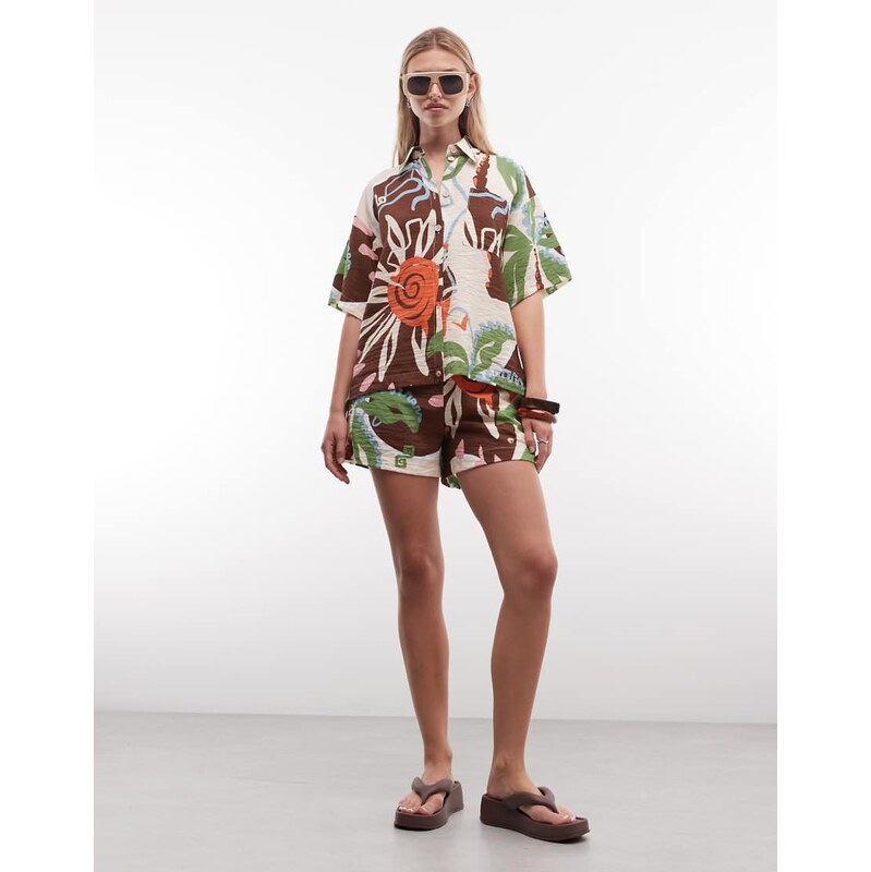 ASOS DESIGN beach shorts co-ord in tropical abstract - MULTI
