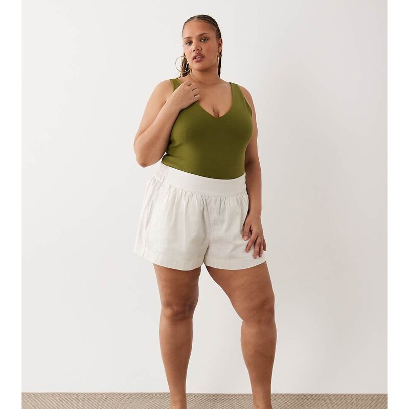 ASOS Curve ASOS DESIGN Curve linen look pull on shorts in off