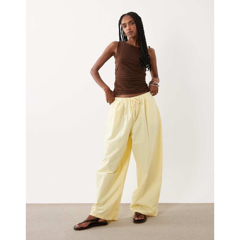 ASOS DESIGN linen blend horseshoe barrel trouser in buttermilk