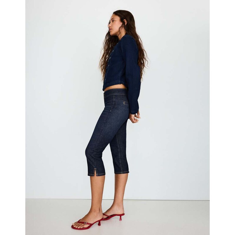 Bershka Denim capris in denim blue