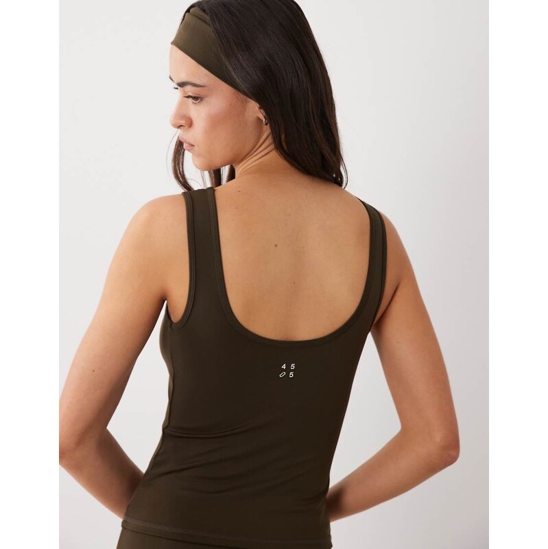 4505 Icon active slightly cropped vest in coffee-Brown