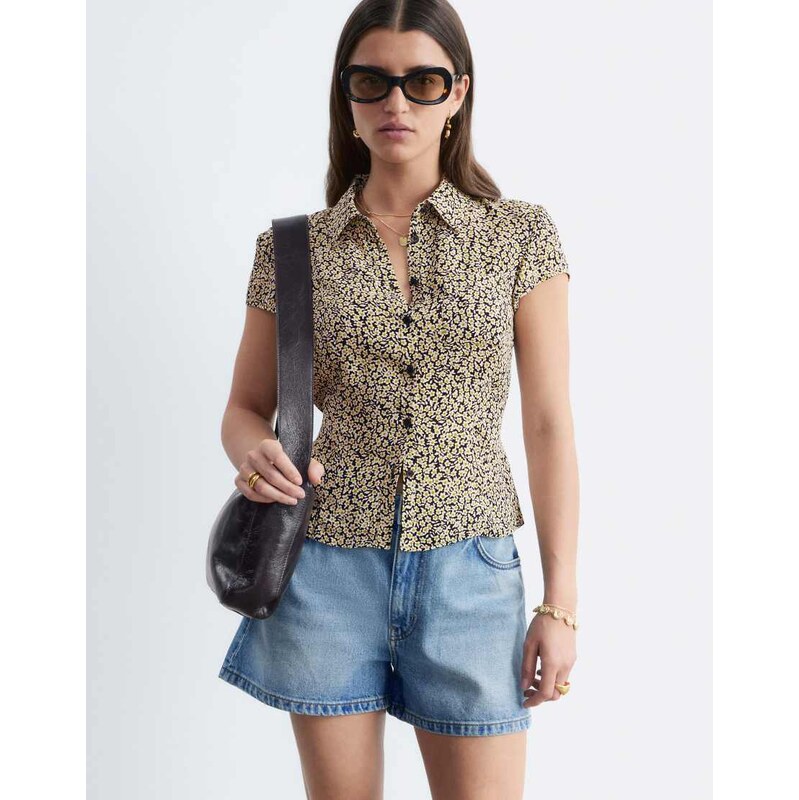 & Other Stories short sleeve collard poplin shirt in black