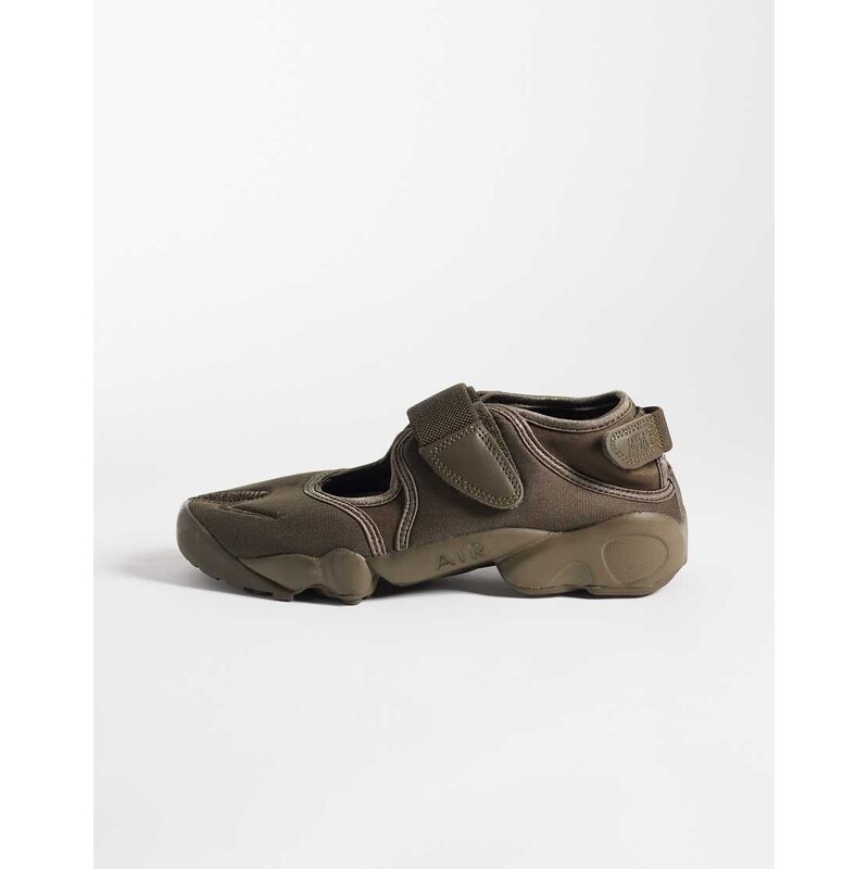 Nike Air Rift trainers in brown