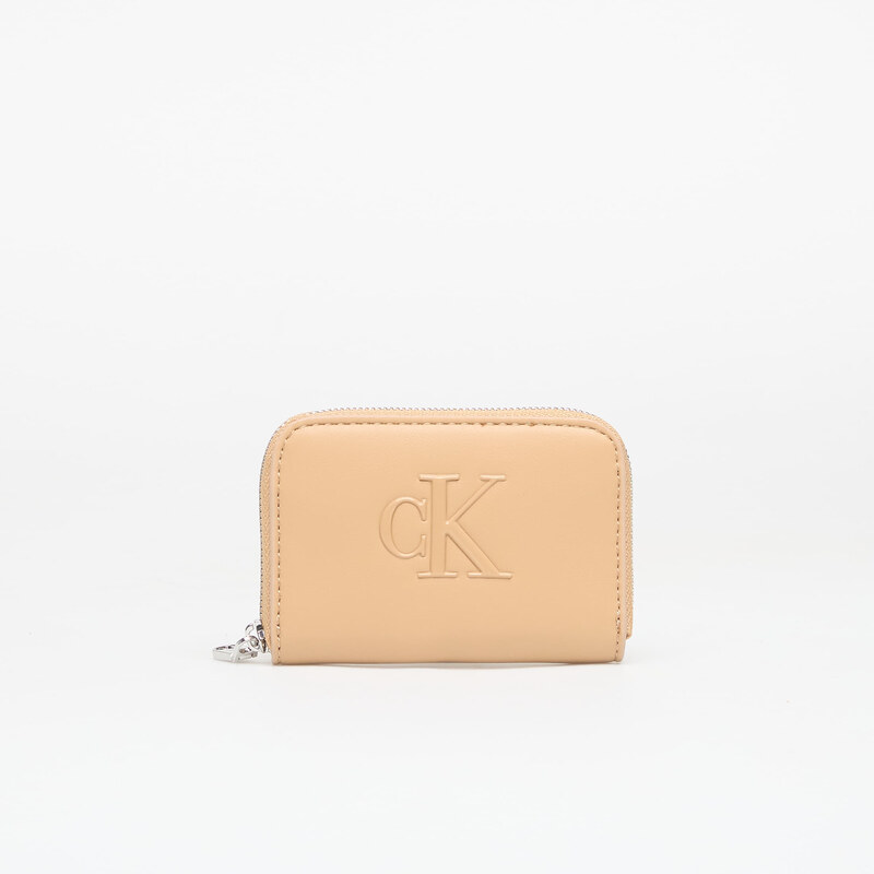 Peněženka Calvin Klein Bold Ck Medium Zip Around Tannin