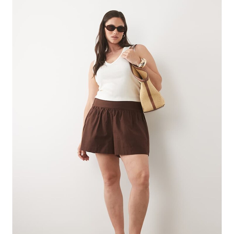 ASOS Curve ASOS DESIGN Curve linen look pull on shorts in