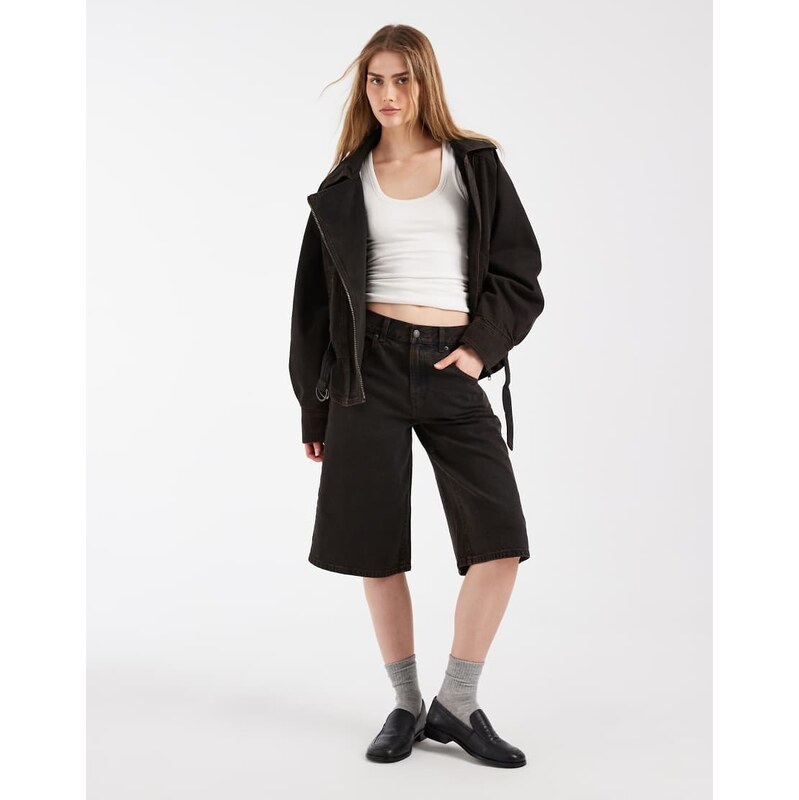 Levis super baggy jort in dark brown