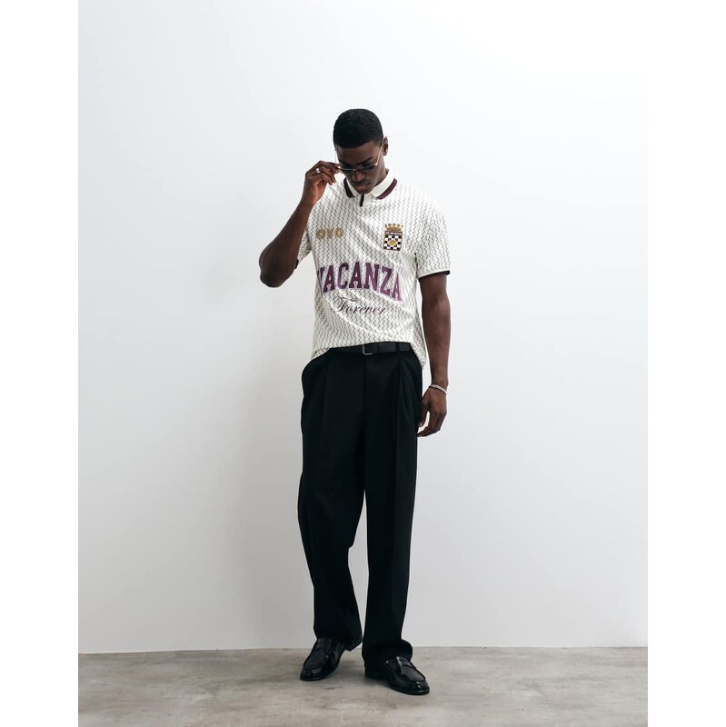 On Vacation Club Vacanza logo football jersey in beige-Neutral