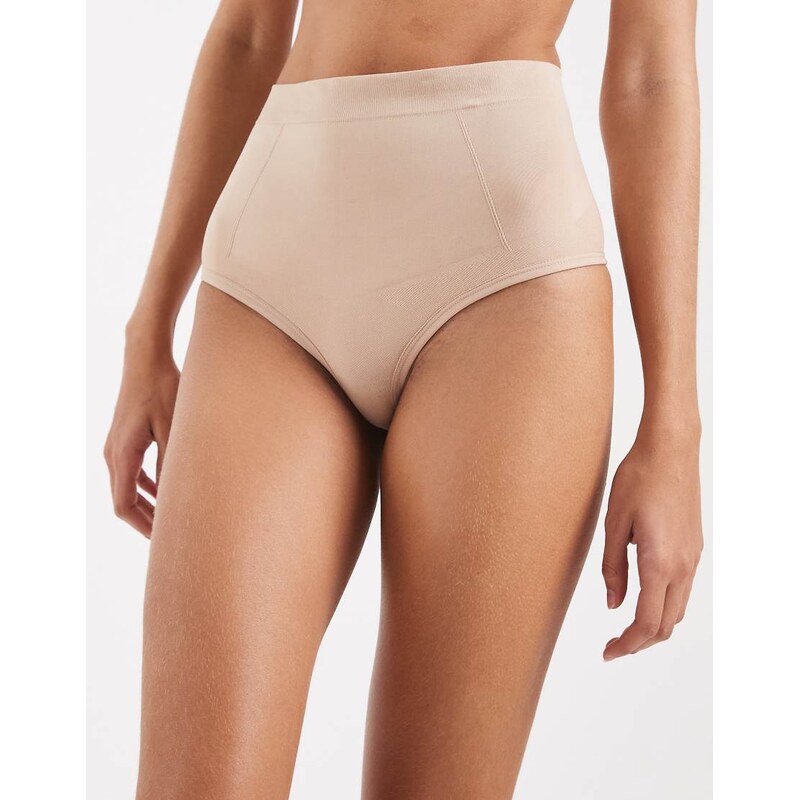 Magic ultra contour comfort thong in beige-Neutral