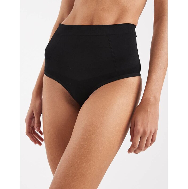 Magic ultra contour comfort thong in black